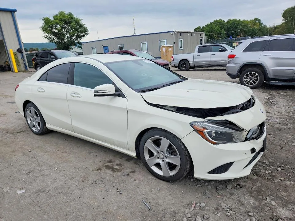 WDDSJ4EB9GN305149 — 2016 MERCEDES-BENZ CLA photo 4