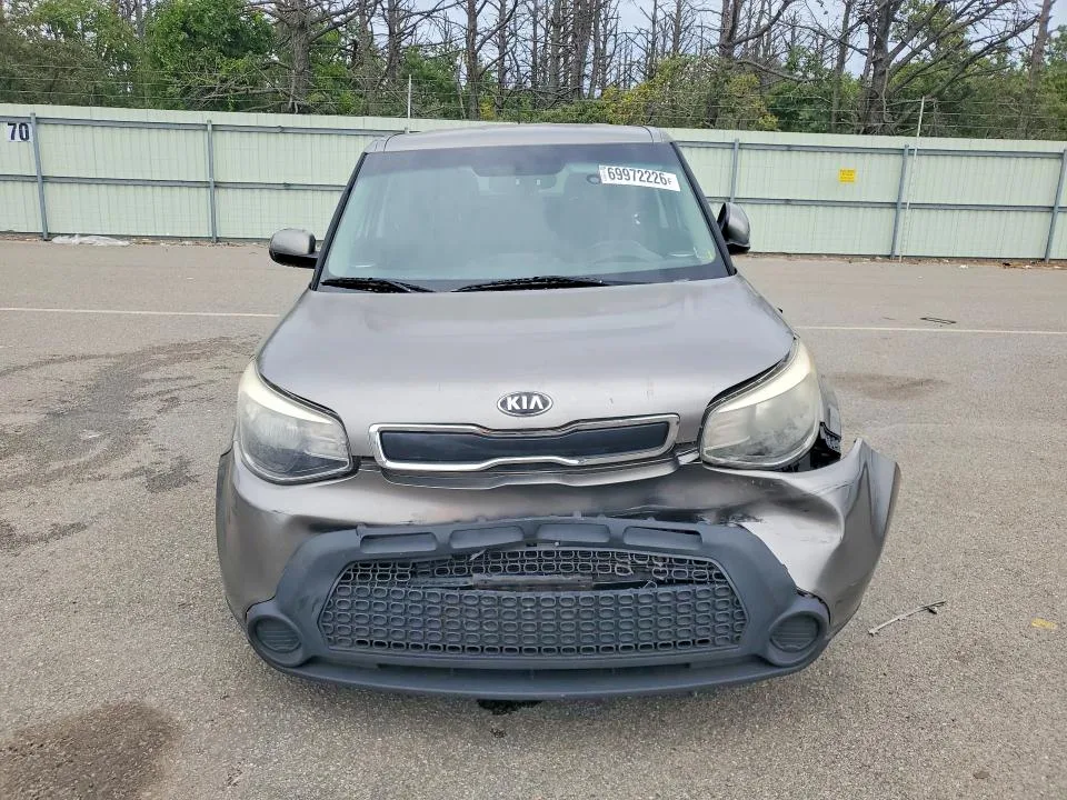 KNDJN2A20G7284961 — 2016 KIA SOUL photo 5