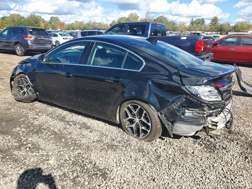 2G4GL5EX3H9170696 — 2017 BUICK REGAL photo 2