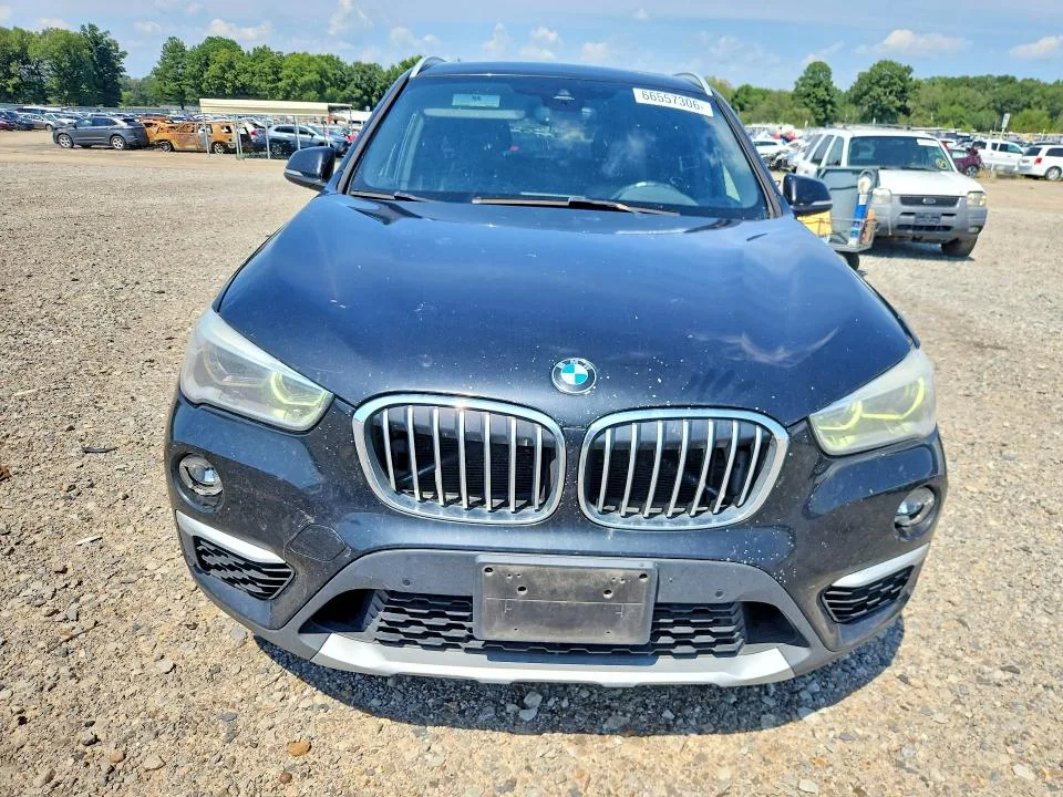 WBXHT3Z39H4A65769 — 2017 BMW X1 photo 5