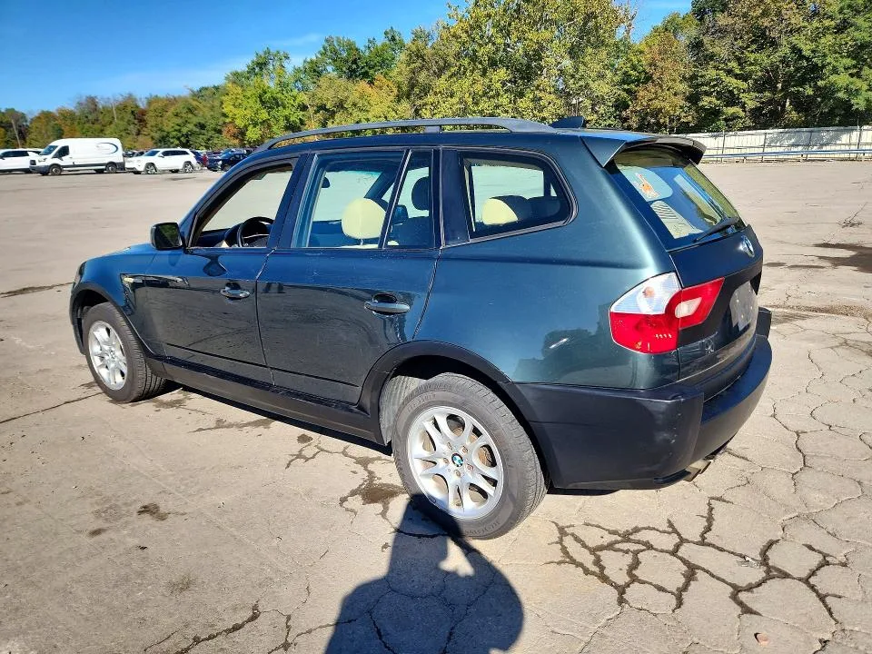 WBXPA73415WC48240 — 2005 BMW X3 photo 2