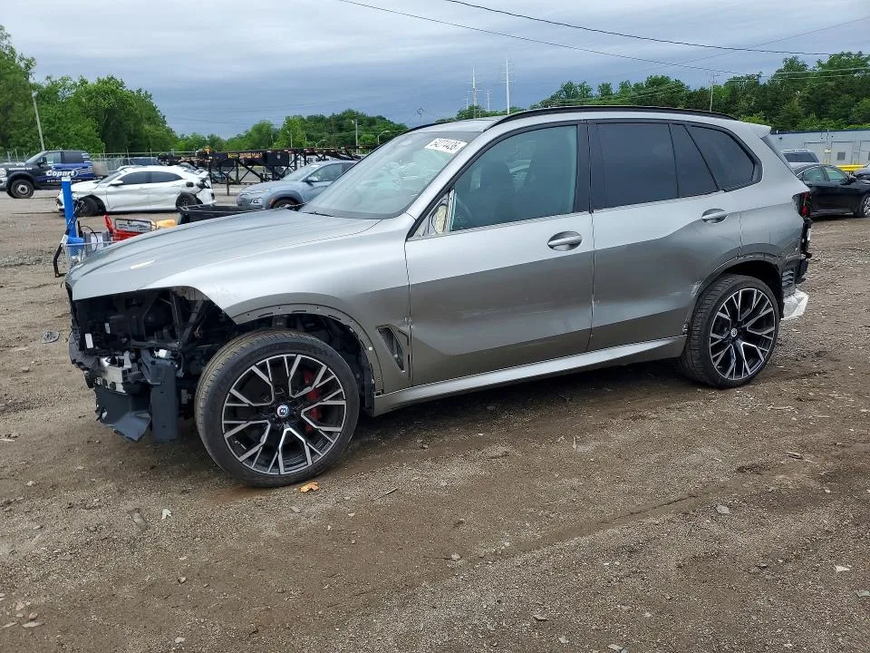5YMJU0C04P9R93309 — 2023 BMW X5 photo 1