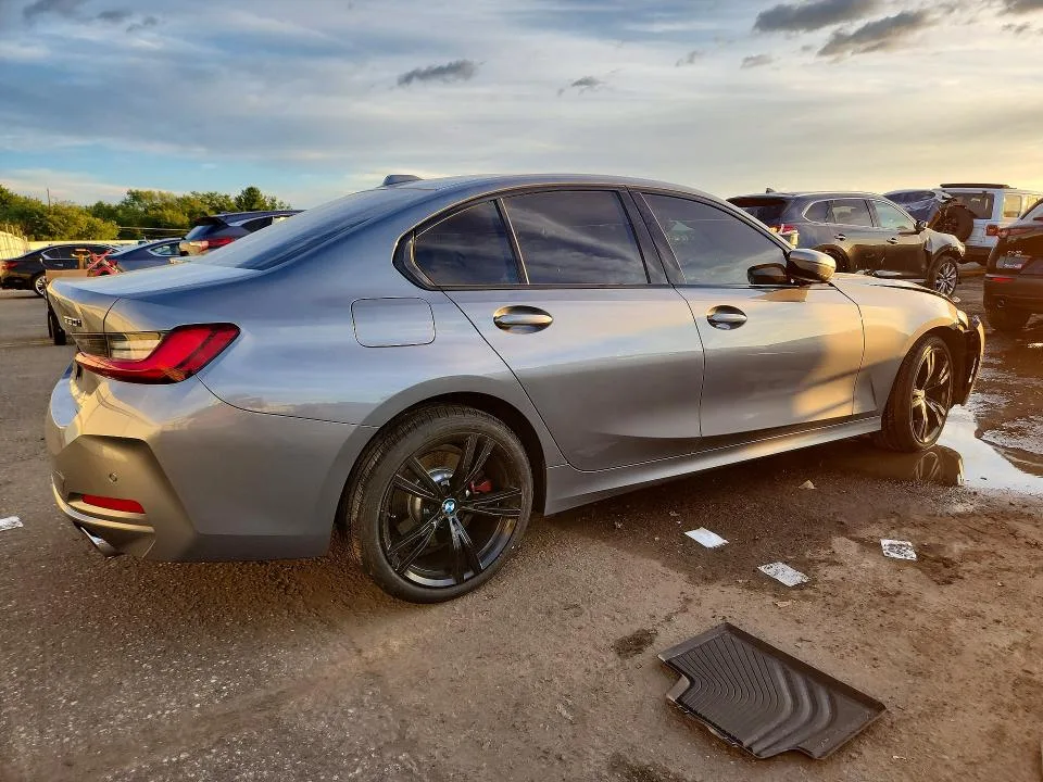 3MW89FF06P8D01632 — 2023 BMW 330XI photo 3