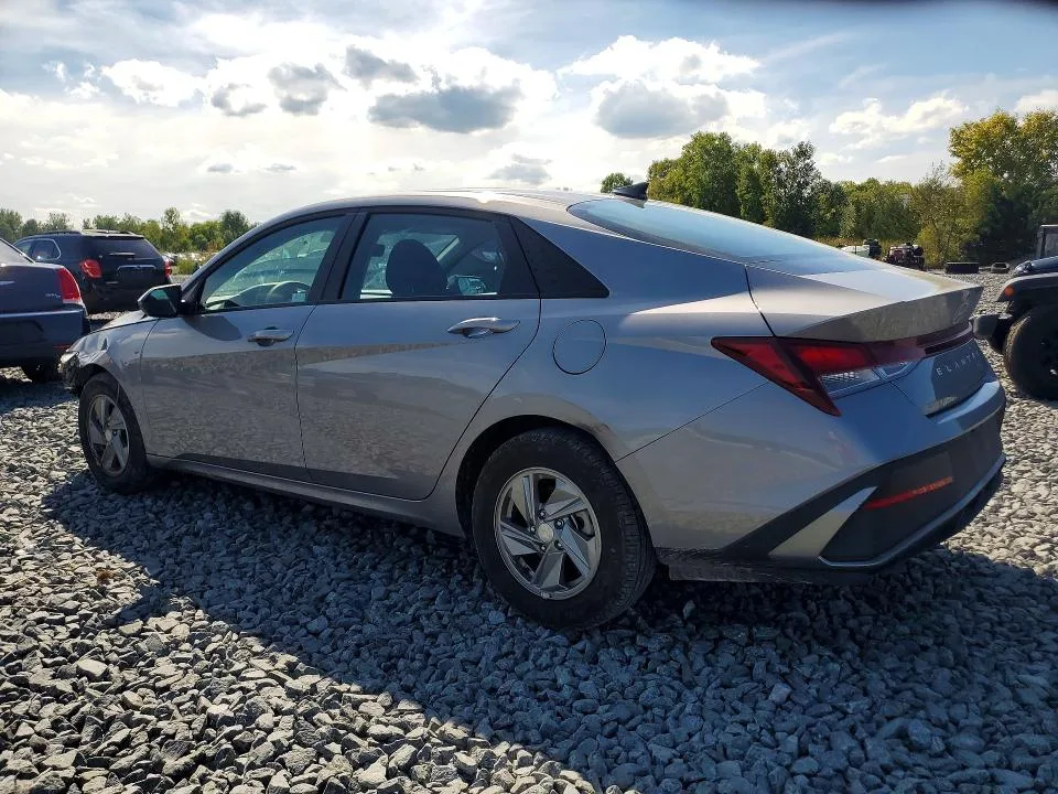 KMHLL4DG7SU055989 — 2025 HYUNDAI ELANTRA photo 2