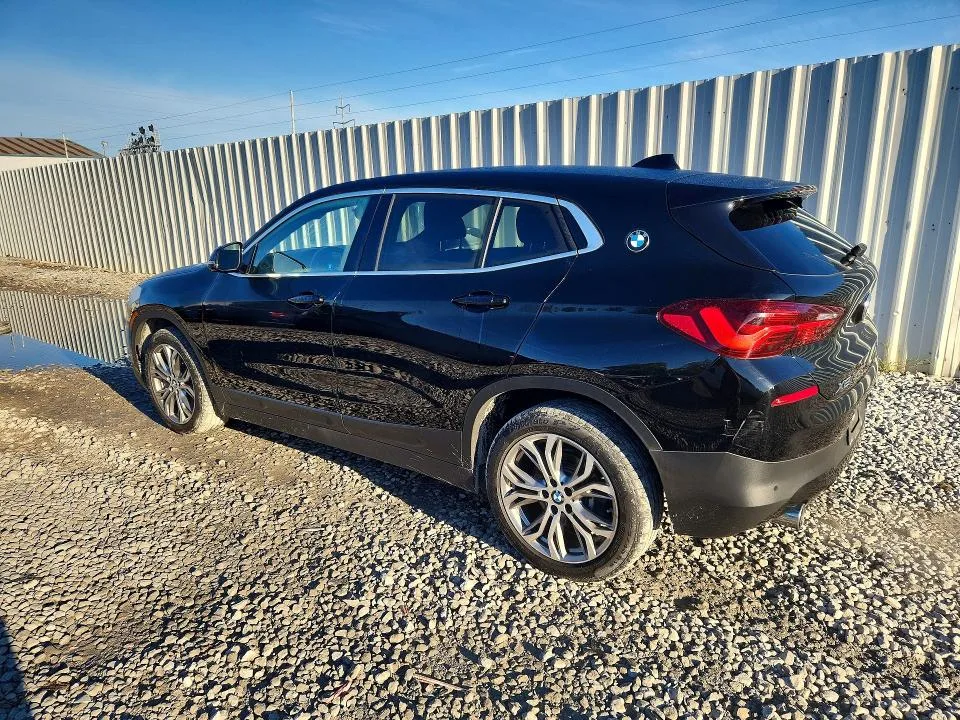 WBXYJ1C02N5U44964 — 2022 BMW X2 photo 2