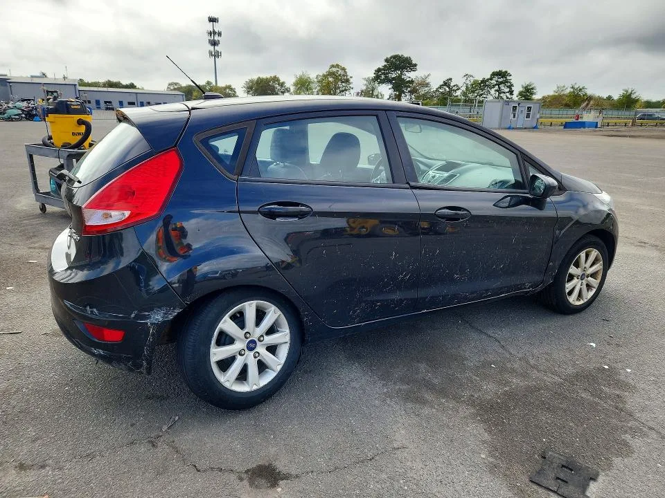 3FADP4EJ3DM227133 — 2013 FORD FIESTA photo 3
