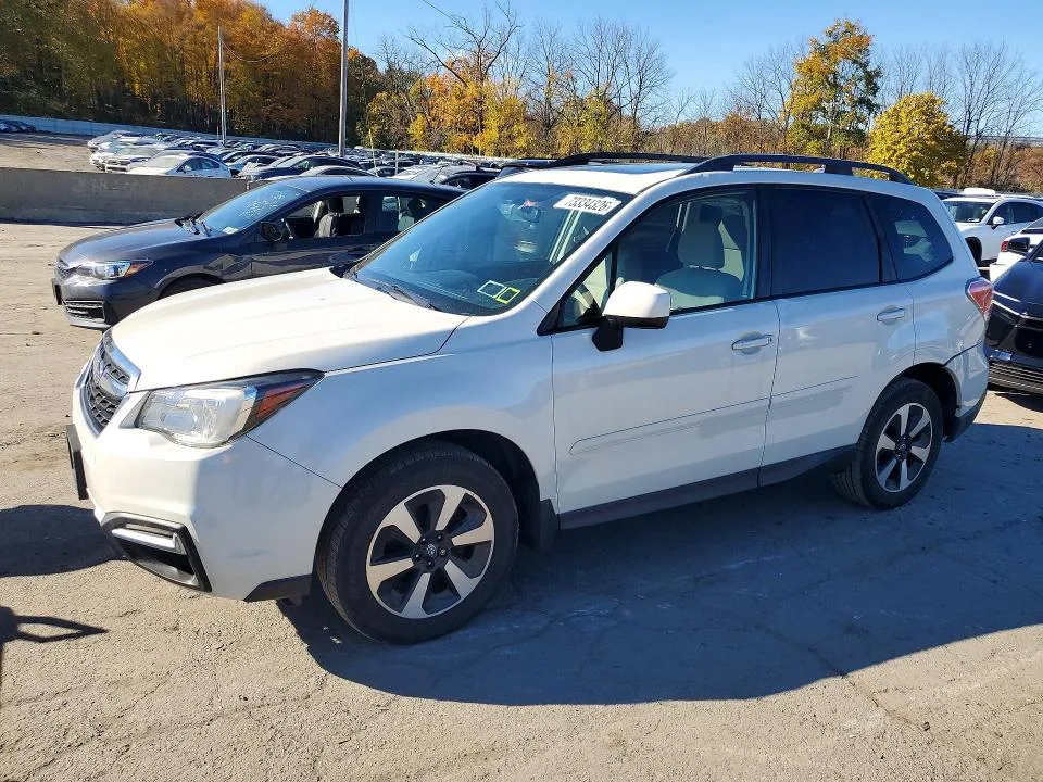 JF2SJAEC6JH427136 — 2018 SUBARU FORESTER photo 1