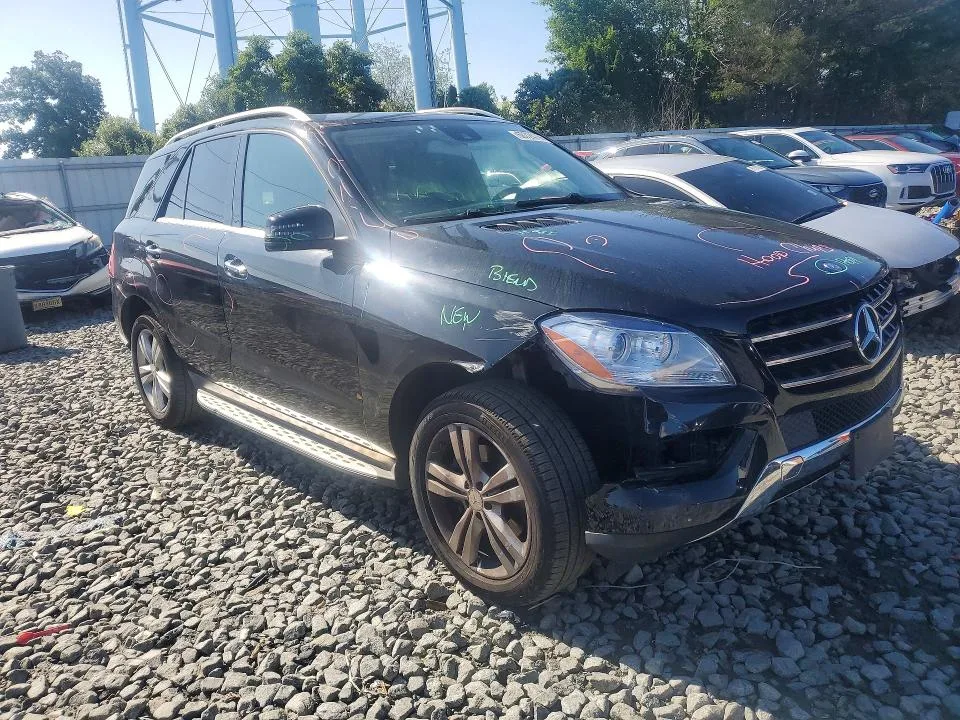 4JGDA5HB9FA559675 — 2015 MERCEDES-BENZ ML photo 4