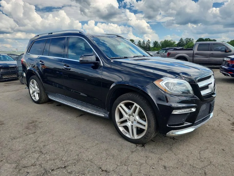 4JGDF7DE5FA558343 — 2015 MERCEDES-BENZ GL photo 4