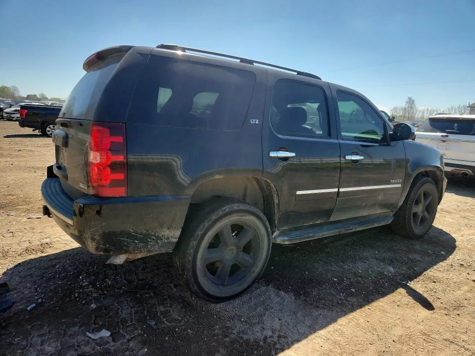 1GNSKCE05BR206594 — 2011 CHEVROLET TAHOE photo 3