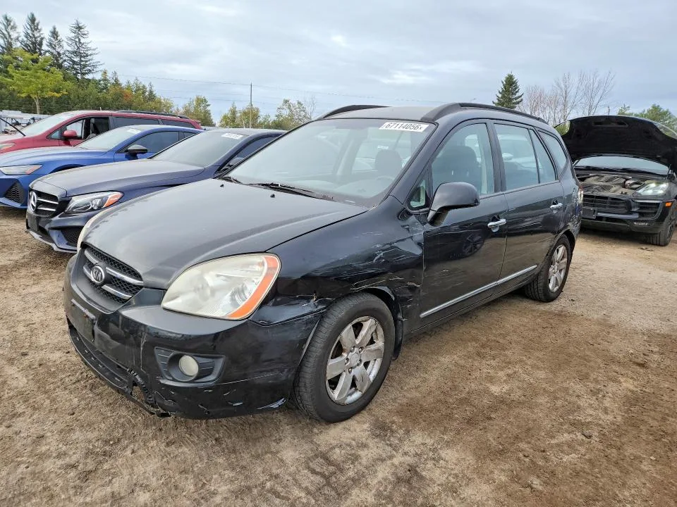 KNAFG526987148068 — 2008 KIA RONDO