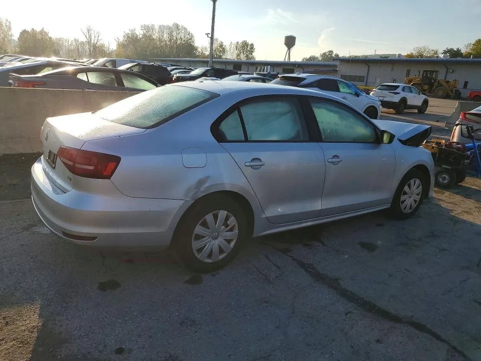 3VW267AJ6GM232291 — 2016 VOLKSWAGEN JETTA photo 3