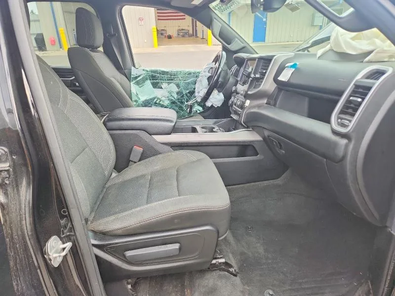 1C6RRFBG1LN291035 — 2020 RAM 1500 photo 7