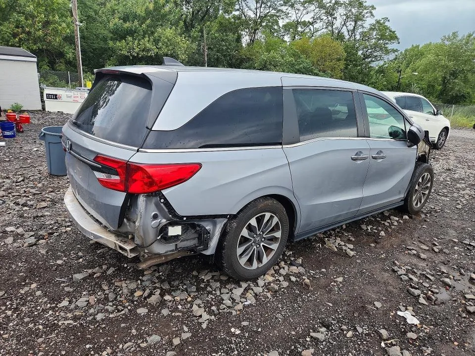 5FNRL6H79MB030897 — 2021 HONDA ODYSSEY photo 3