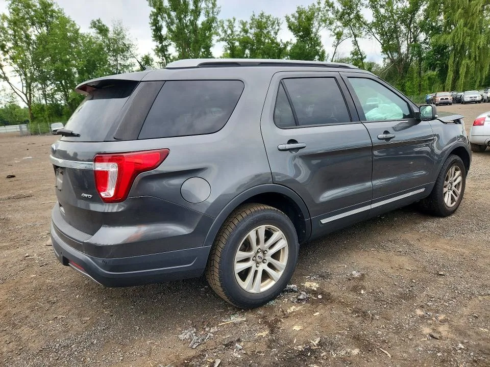 1FM5K8D83KGB46557 — 2019 FORD EXPLORER photo 3