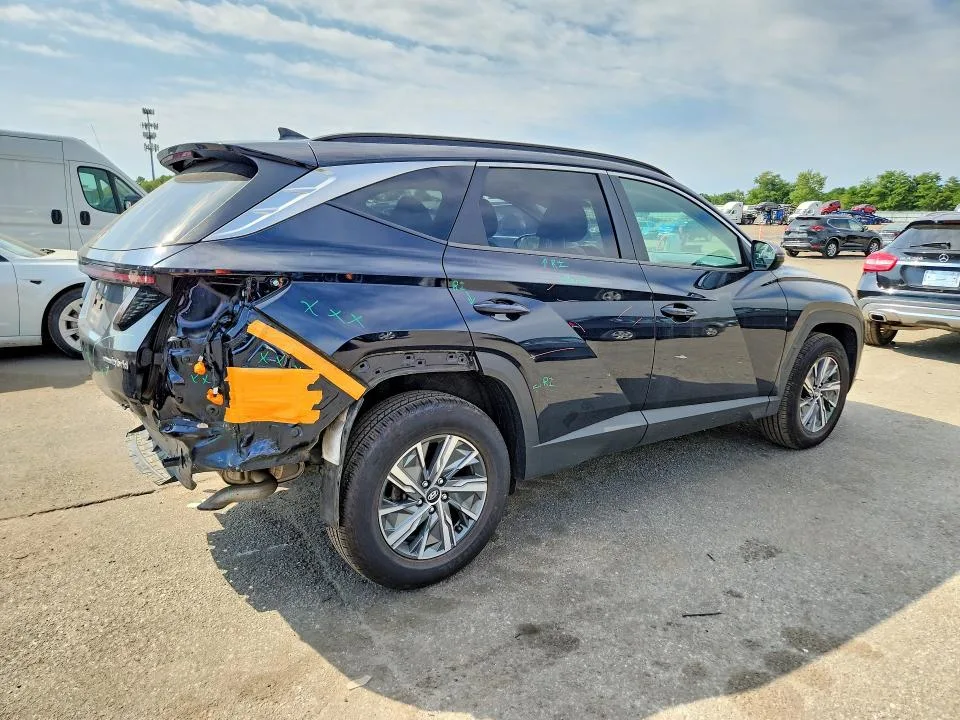 KM8JBCA15NU020182 — 2022 HYUNDAI TUCSON photo 3