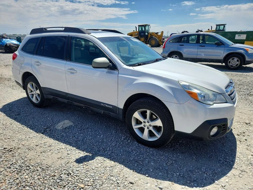 4S4BRBLC6E3258816 — 2014 SUBARU OUTBACK photo 4