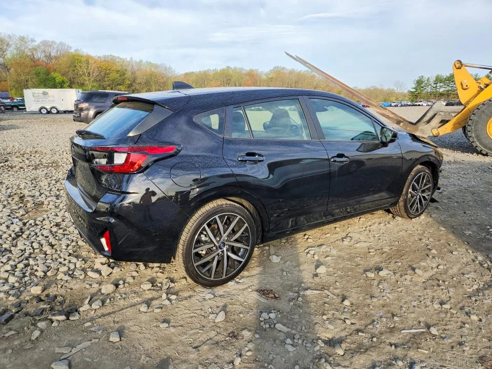 JF1GUAFC5T8215086 — 2026 SUBARU IMPREZA photo 3