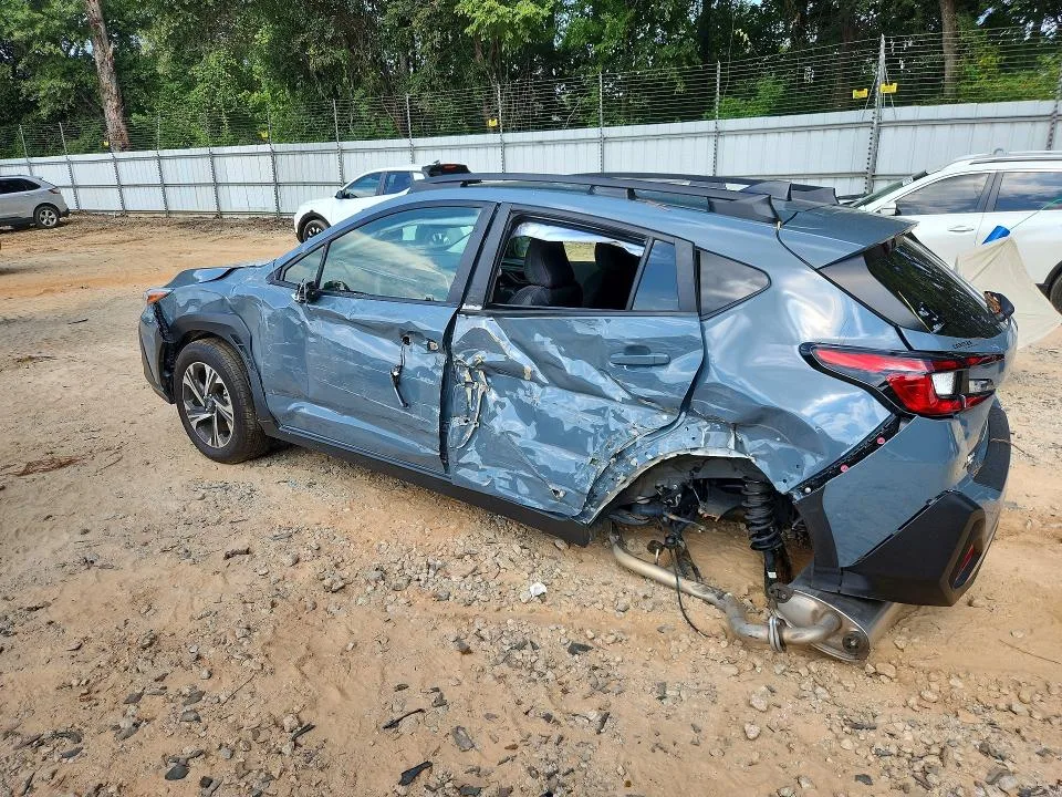 JF2GUADC8R8872102 — 2024 SUBARU CROSSTREK photo 2