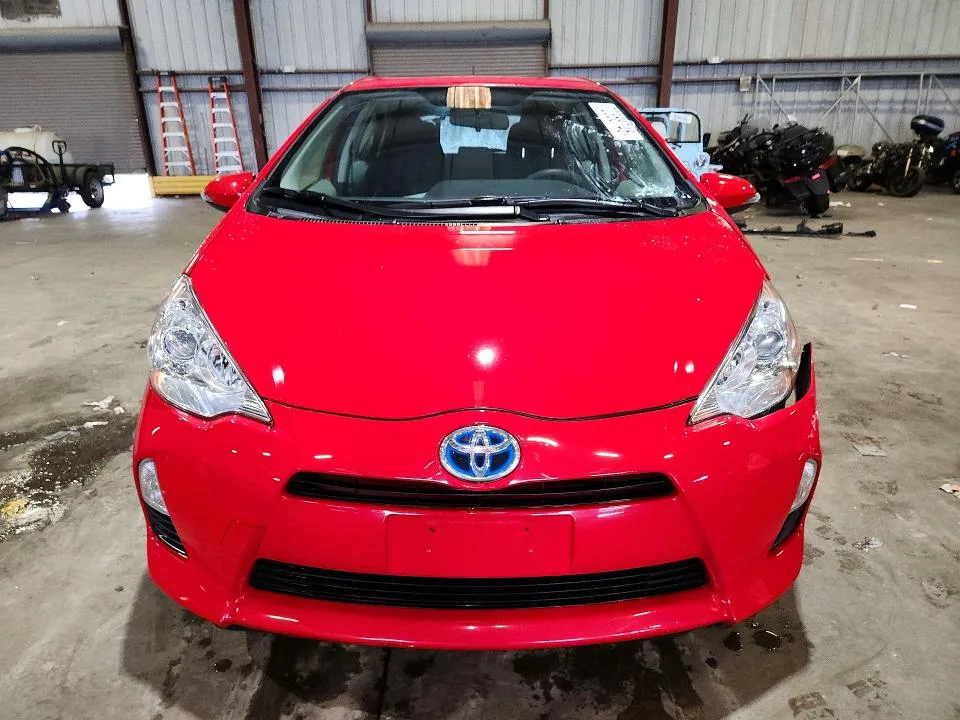 JTDKDTB32C1501055 — 2012 TOYOTA PRIUS C photo 5