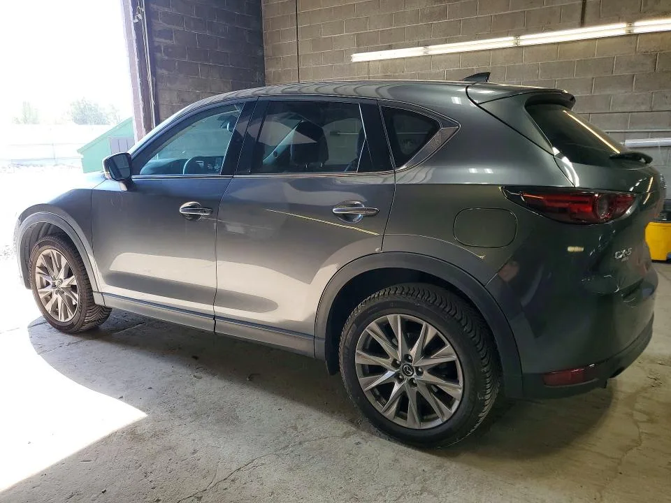 JM3KFBAY9M0428069 — 2021 MAZDA CX-5 photo 2