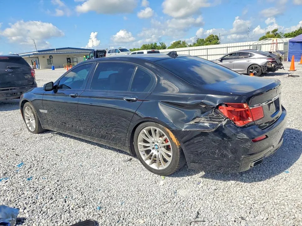 WBAKB4C51CC575371 — 2012 BMW 740 photo 2
