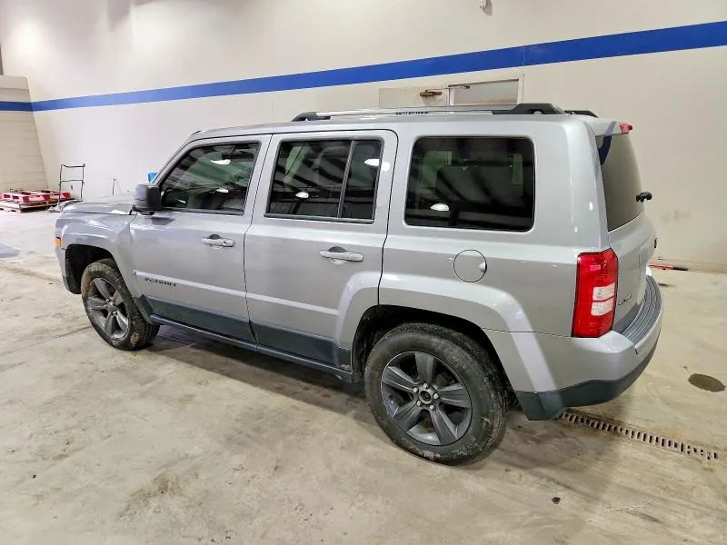 1C4NJRBB8GD653913 — 2016 JEEP PATRIOT photo 2