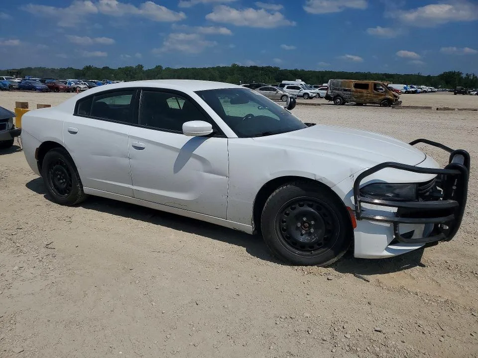 2C3CDXKT9KH739243 — 2019 DODGE CHARGER photo 4