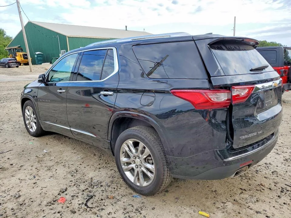 1GNEVKKW3JJ104635 — 2018 CHEVROLET TRAVERSE photo 2