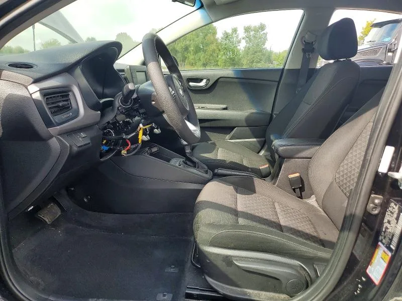 3KPA25AB0JE065256 — 2018 KIA RIO 5-DOOR photo 7