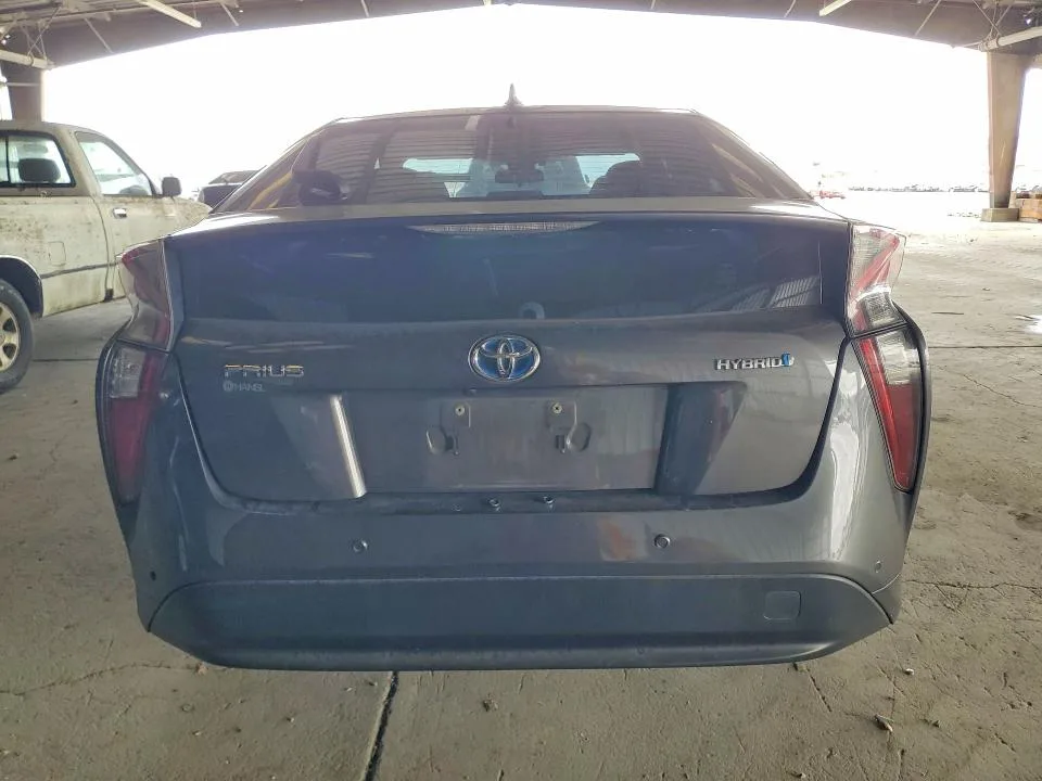 JTDKARFU9J3055521 — 2018 TOYOTA PRIUS photo 6