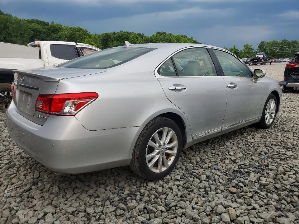 JTHBK1EG0C2499923 — 2012 LEXUS ES photo 3