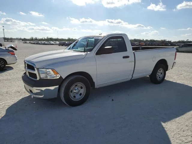 3C6JR6DT1JG177954 — 2018 RAM 1500 photo 1