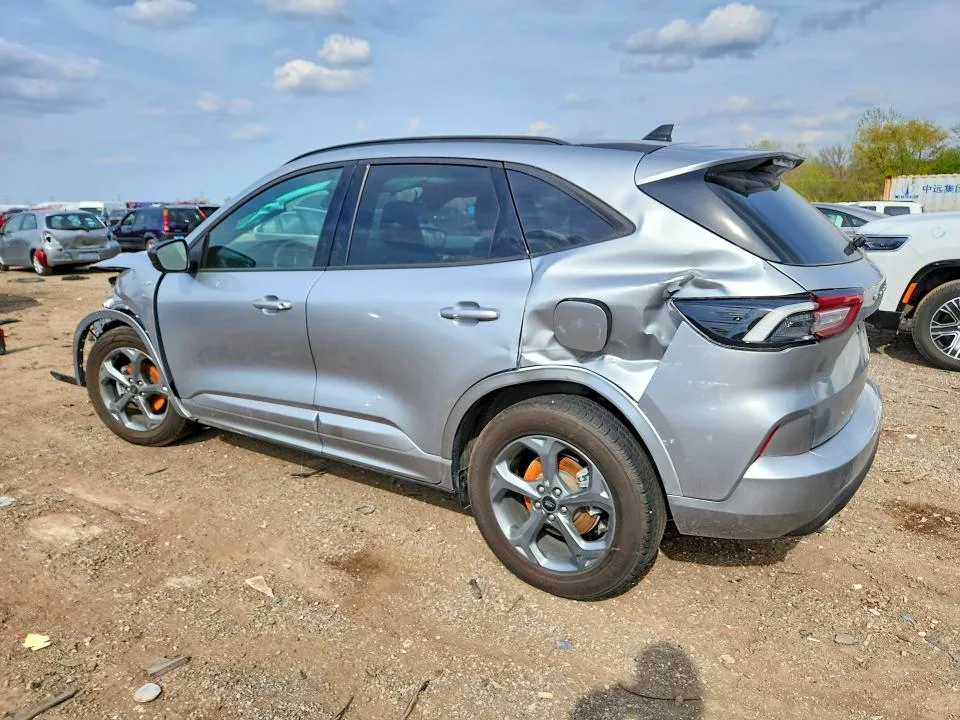 1FMCU0MN5PUA31833 — 2023 FORD ESCAPE photo 4