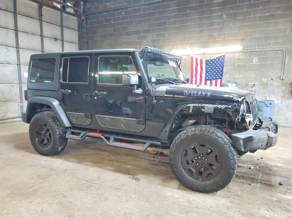 1C4BJWDG6EL327380 — 2014 JEEP WRANGLER UNLIMITED photo 4