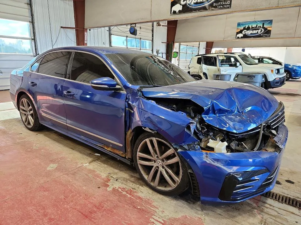 1VWDT7A31HC008707 — 2017 VOLKSWAGEN PASSAT photo 4