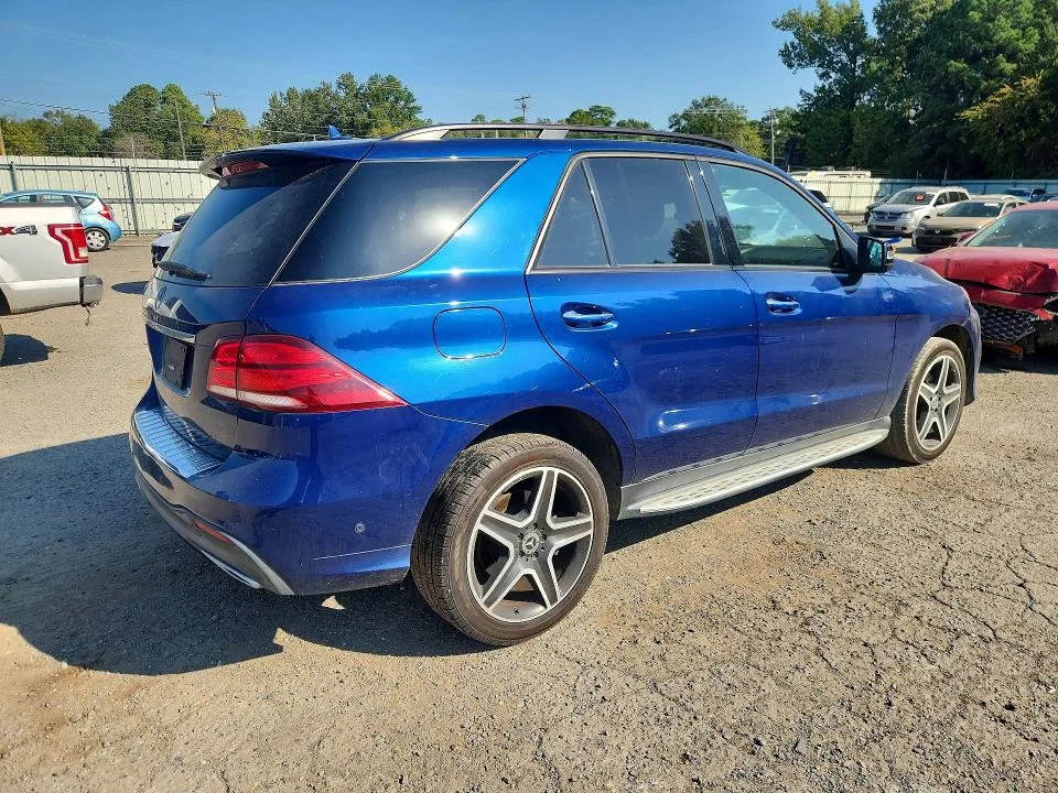 4JGDA5JB7JB185158 — 2018 MERCEDES-BENZ GLE photo 3