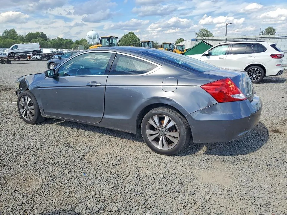 1HGCS1B86BA007193 — 2011 HONDA ACCORD photo 2