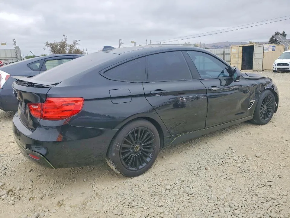 WBA8Z5C59FGS36849 — 2015 BMW 328 photo 3
