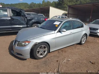 WBAVA37548NL54623 — 2008 BMW 328I photo 2