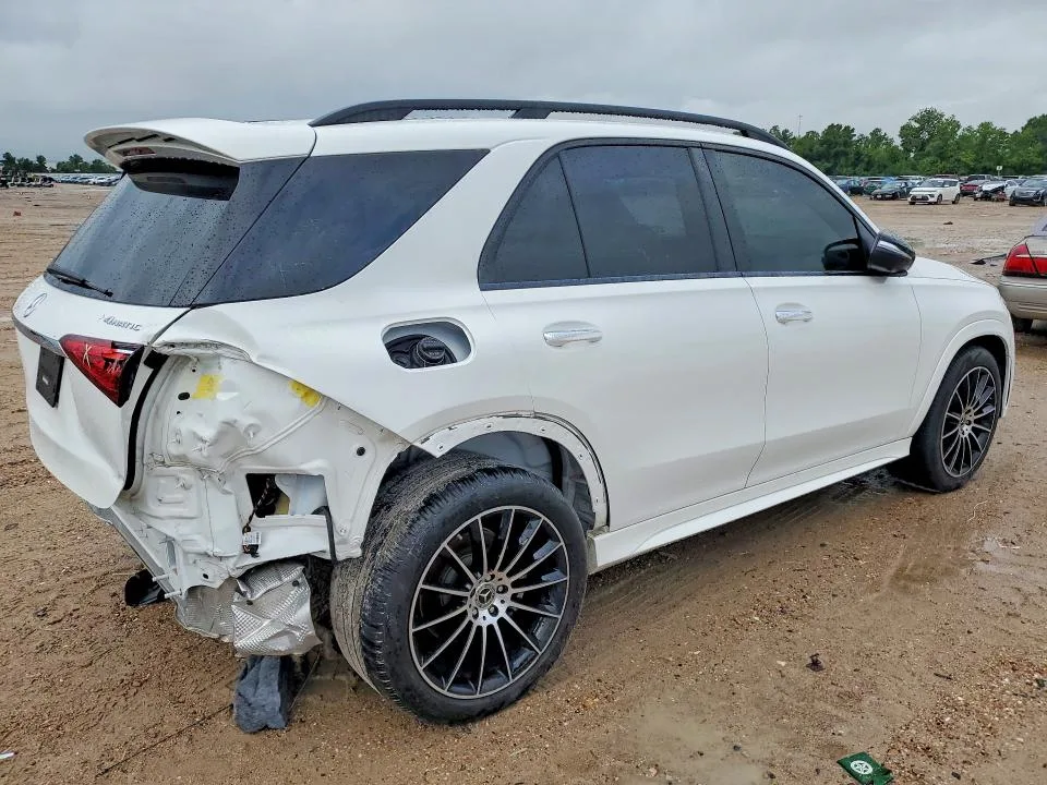 4JGFB5KB3PA944374 — 2023 MERCEDES-BENZ GLE photo 3