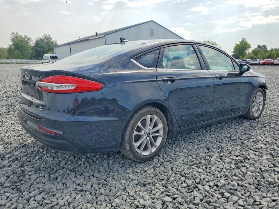 3FA6P0LU1LR265850 — 2020 FORD FUSION photo 3