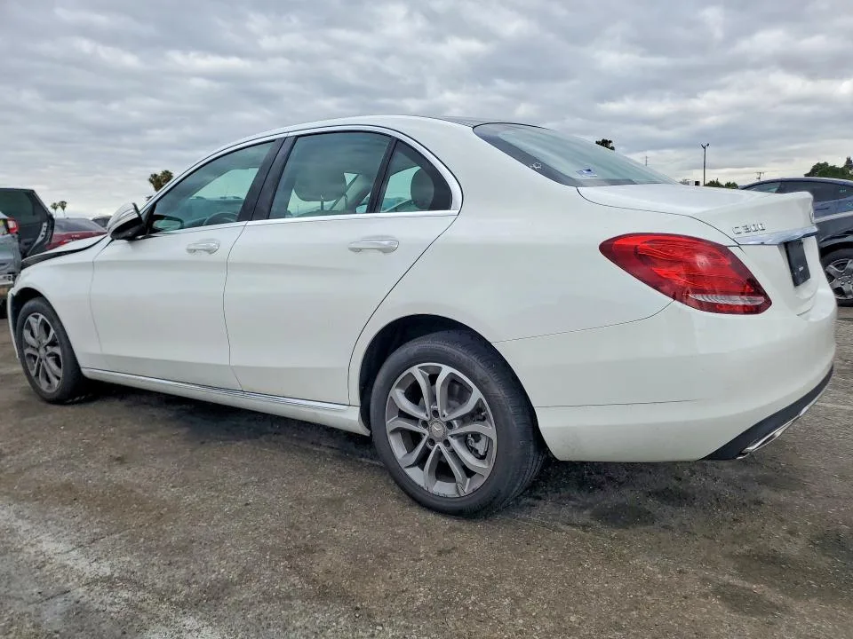 55SWF4KB6FU082050 — 2015 MERCEDES-BENZ C photo 2