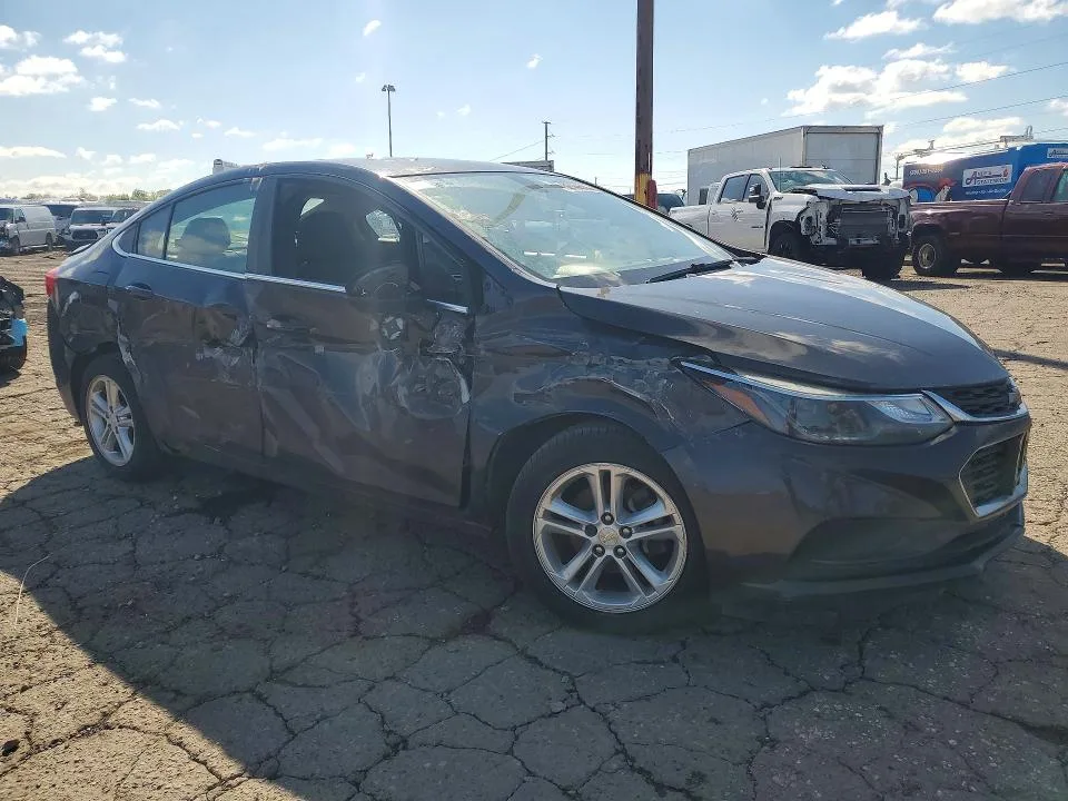 1G1BE5SM5H7142492 — 2017 CHEVROLET CRUZE photo 4