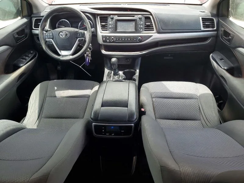 5TDZKRFH7GS181415 — 2016 TOYOTA HIGHLANDER photo 8