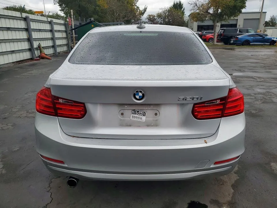 WBA3B1G55FNT63997 — 2015 BMW 320 photo 6