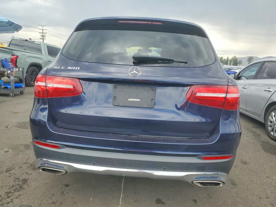 WDC0G4JB8KF576075 — 2019 MERCEDES-BENZ GLC photo 6