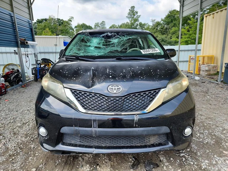 5TDXK3DC1DS310465 — 2013 TOYOTA SIENNA photo 5