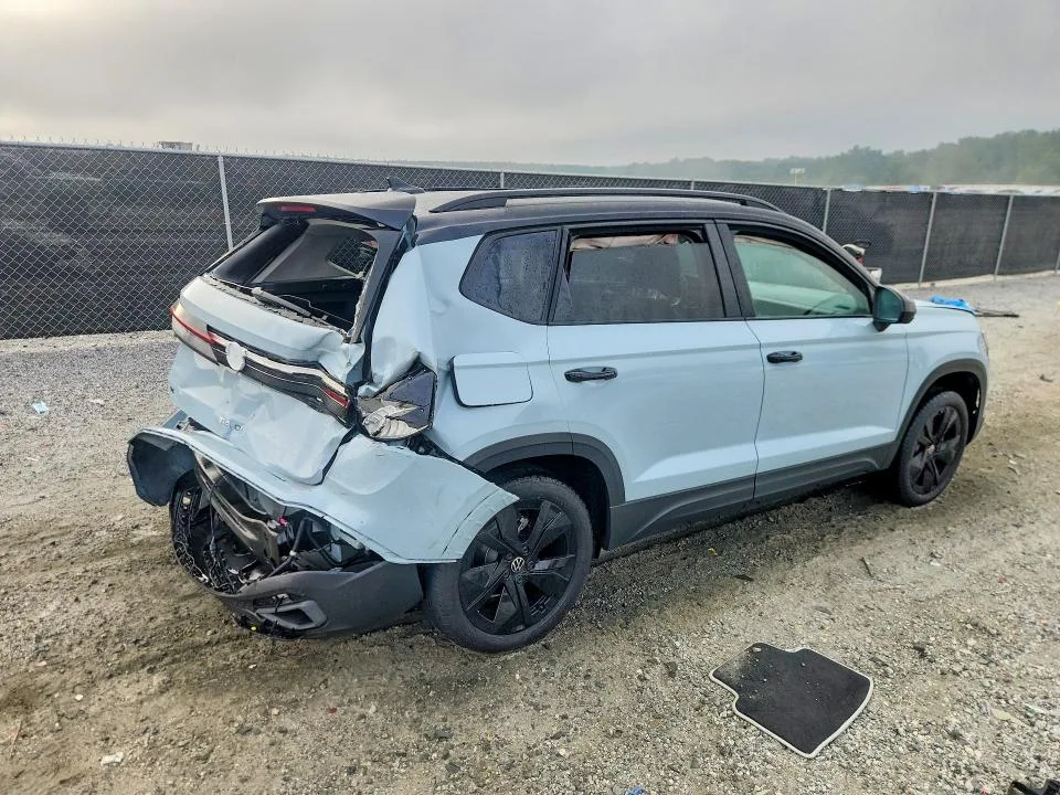 3VV3C7B25TM042601 — 2026 VOLKSWAGEN TAOS photo 3