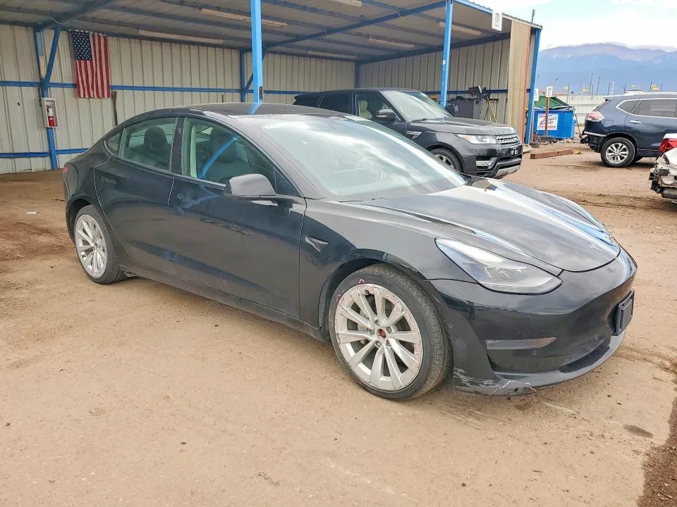 5YJ3E1EB6NF190426 — 2022 TESLA MODEL 3 photo 4